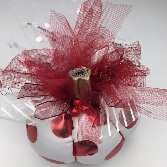 Handmade red and white polka dot pumpkin - Picture 5 of 6